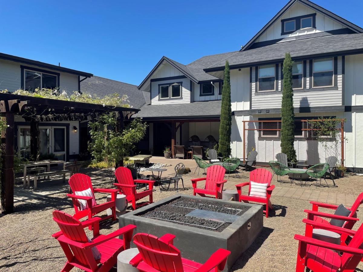 The Setting Inn Willamette Valley 纽伯格 外观 照片
