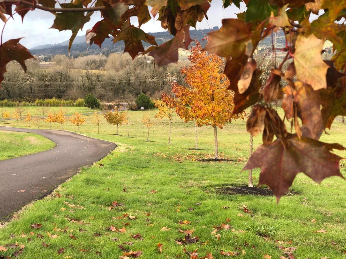 The Setting Inn Willamette Valley 纽伯格 外观 照片