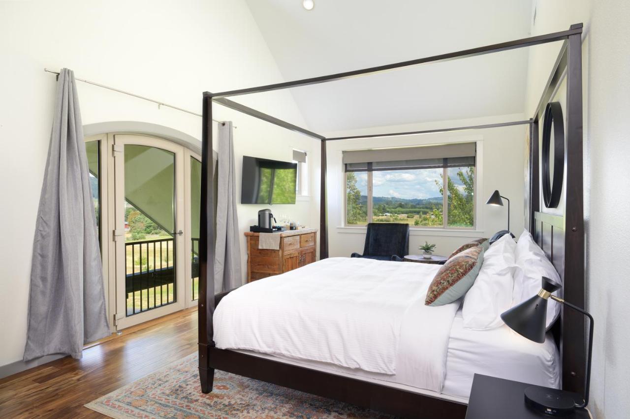 The Setting Inn Willamette Valley 纽伯格 外观 照片
